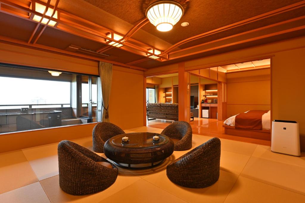 Biwako Hanakaido ryokan Shiga Otsu 1