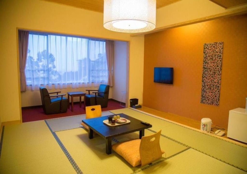 Higashiyama Park Hotel Shinfugetsu ryokan Fukushima Aizuwakamatsu 2