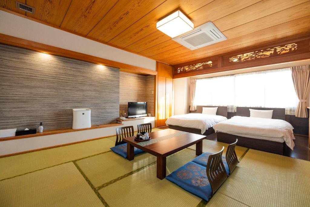 Hotel Takasago ryokan Kochi Kochi 3