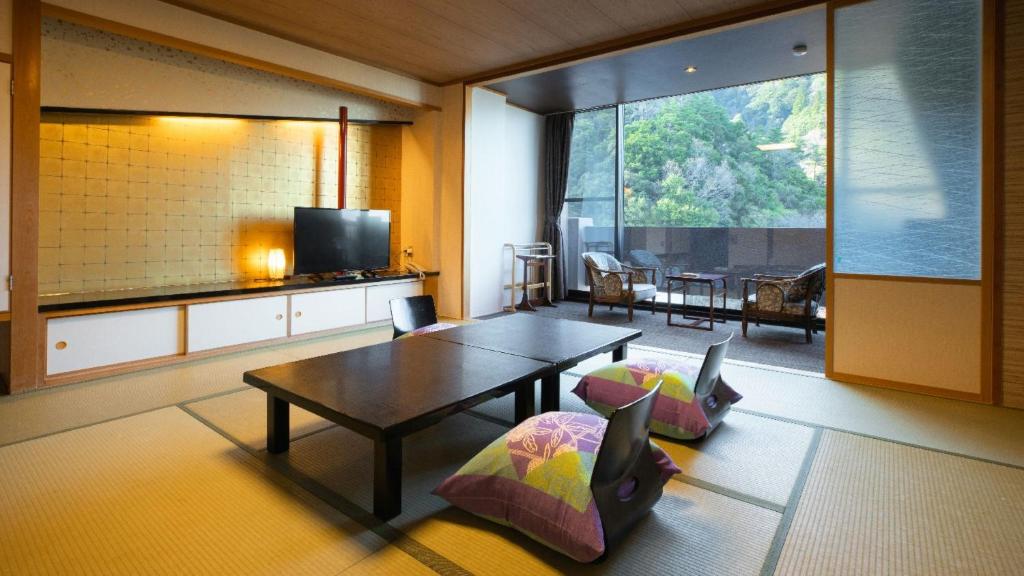 Hotel Yunomoto ryokan Mie Komono 2