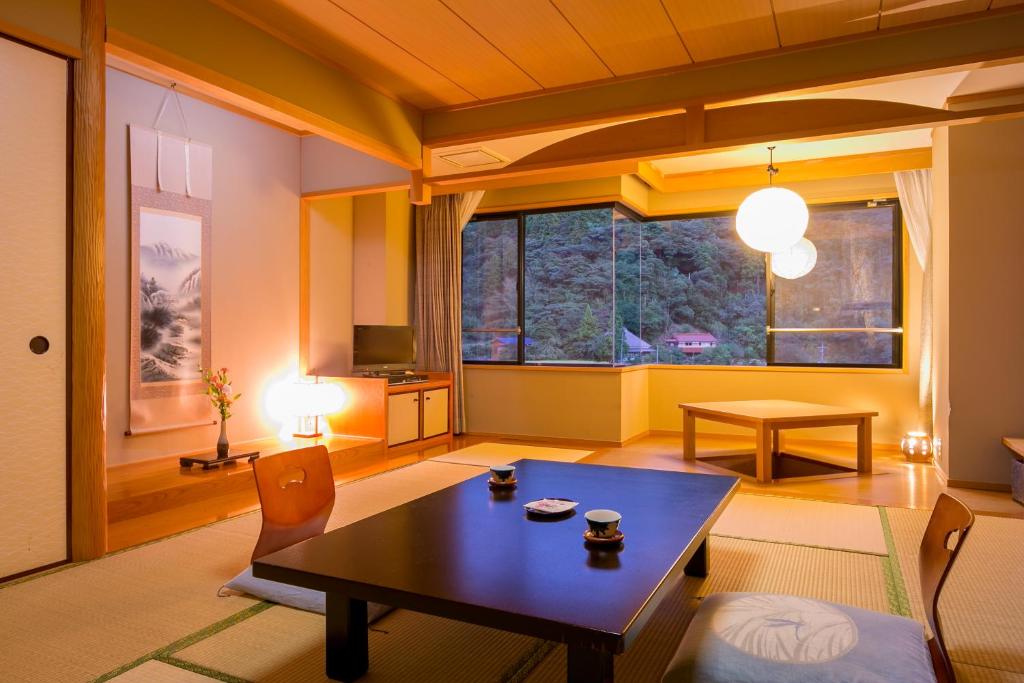 Ichinomata Onsen Kanko Hotel ryokan Yamaguchi Shimonoseki 2