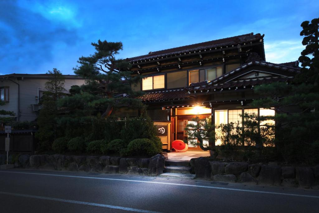 Ichinomatsu Japanese Modern Hotel ryokan Gifu Takayama 4