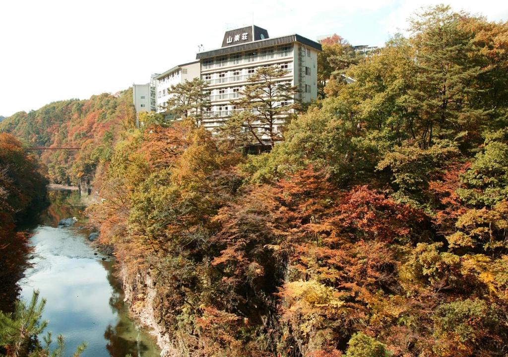 Itoen Hotel Oze Oigami Sanrakuso ryokan Gunma Numata 4