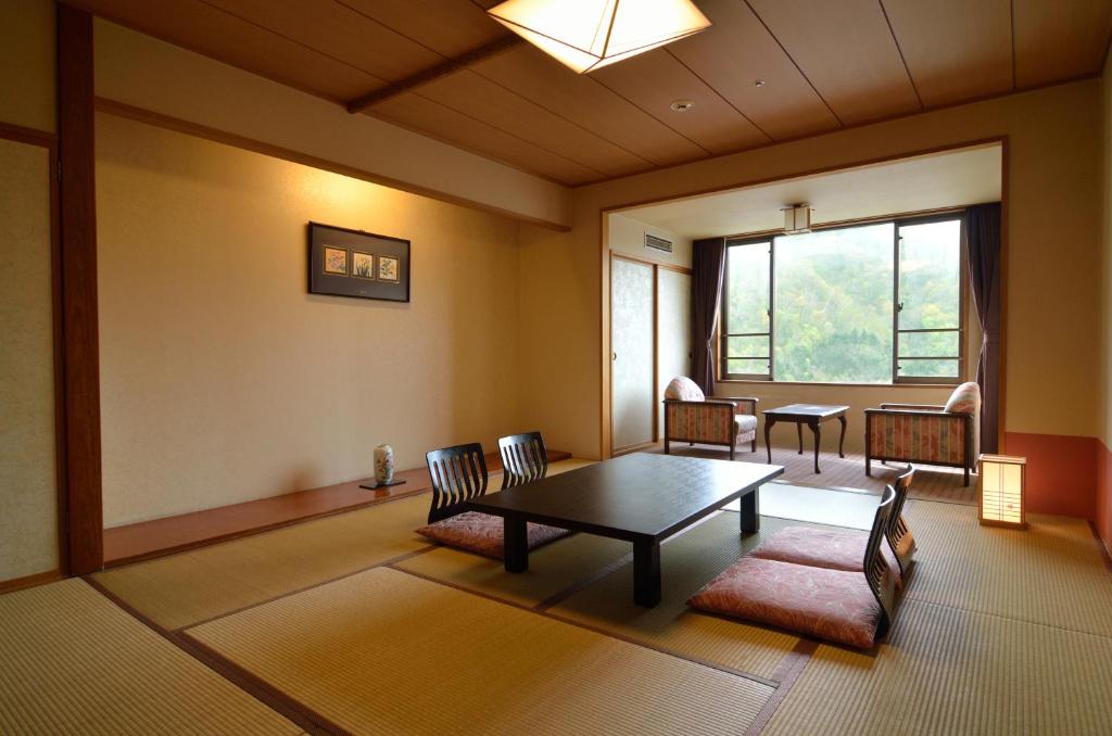 Jozankei Manseikaku Hotel Milione ryokan Hokkaido Jozankei 1