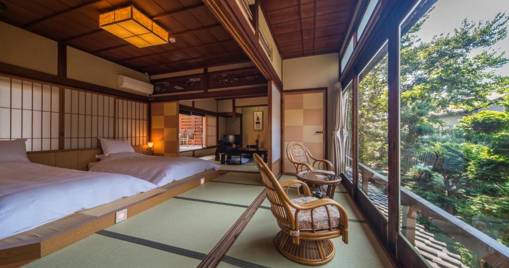 Kakujoro ryokan Aichi Tahara 1