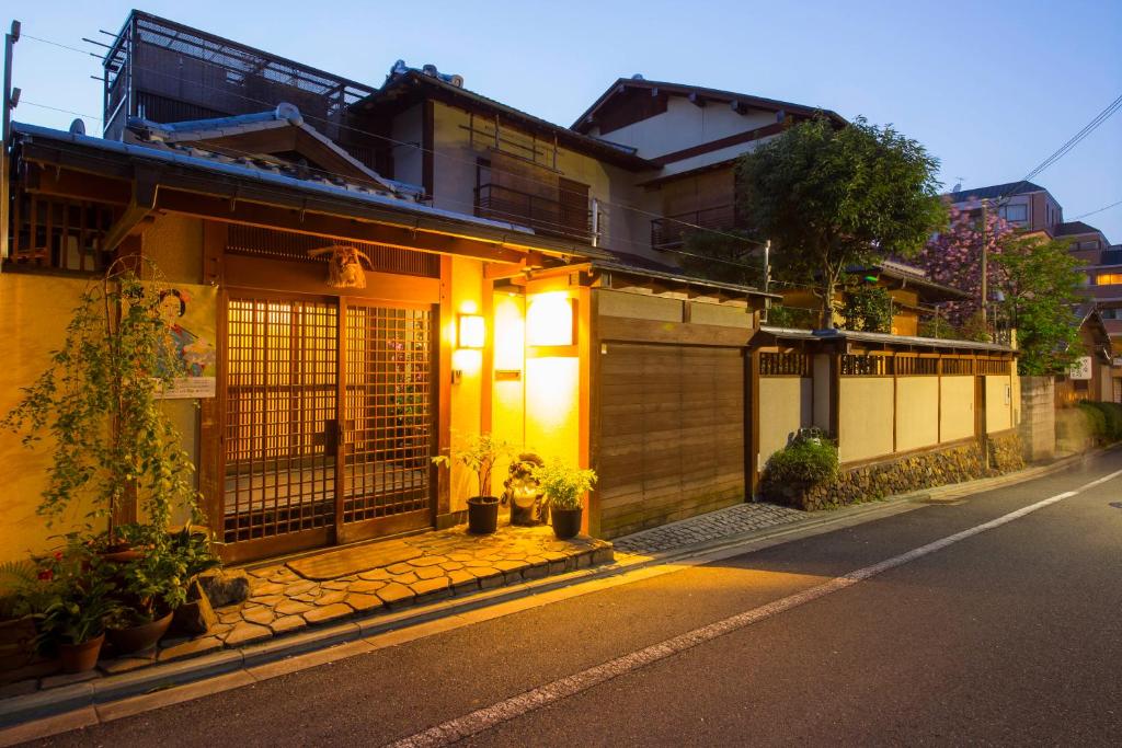 Kamuroan ryokan Kyoto Kyoto