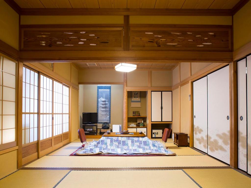 Kanko Ryokan Kuboji ryokan Nara Tenkawa 1