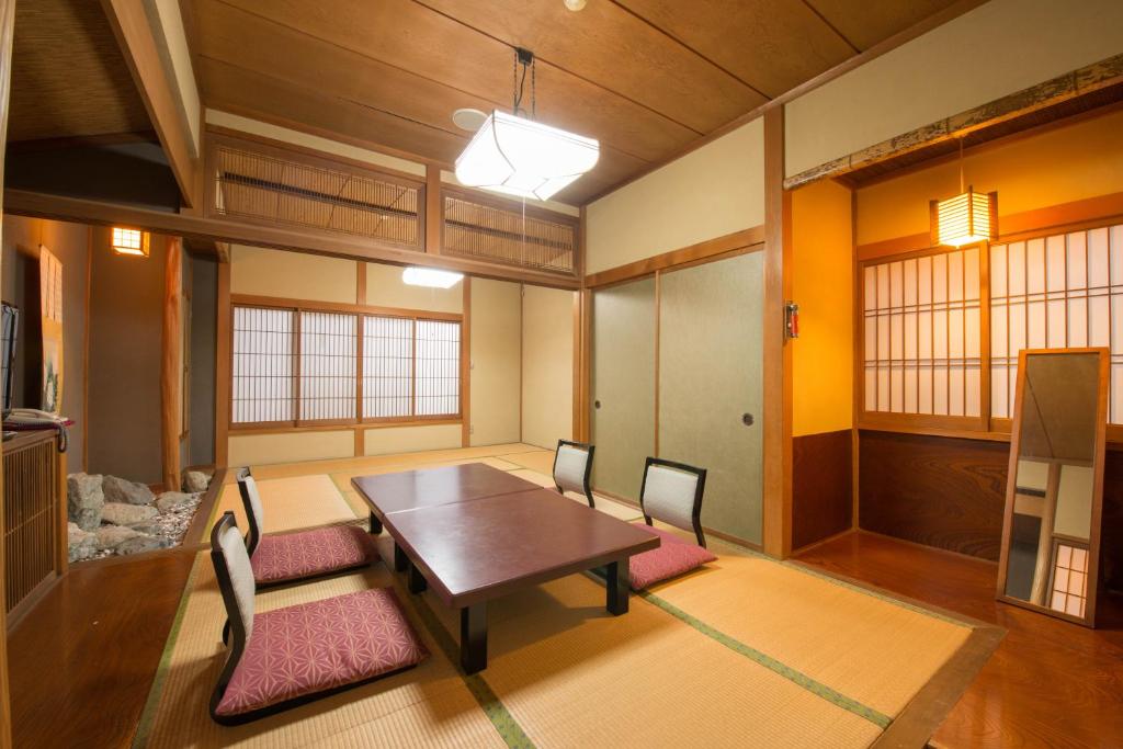 Kappo Ryokan Shiroyama ryokan Ibaraki Kasama 1