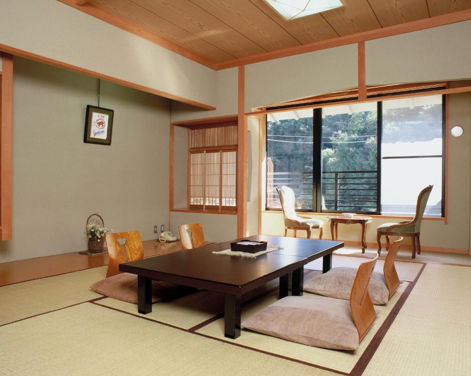 Kawayu Onsen Fujiya ryokan Wakayama Hongu 3