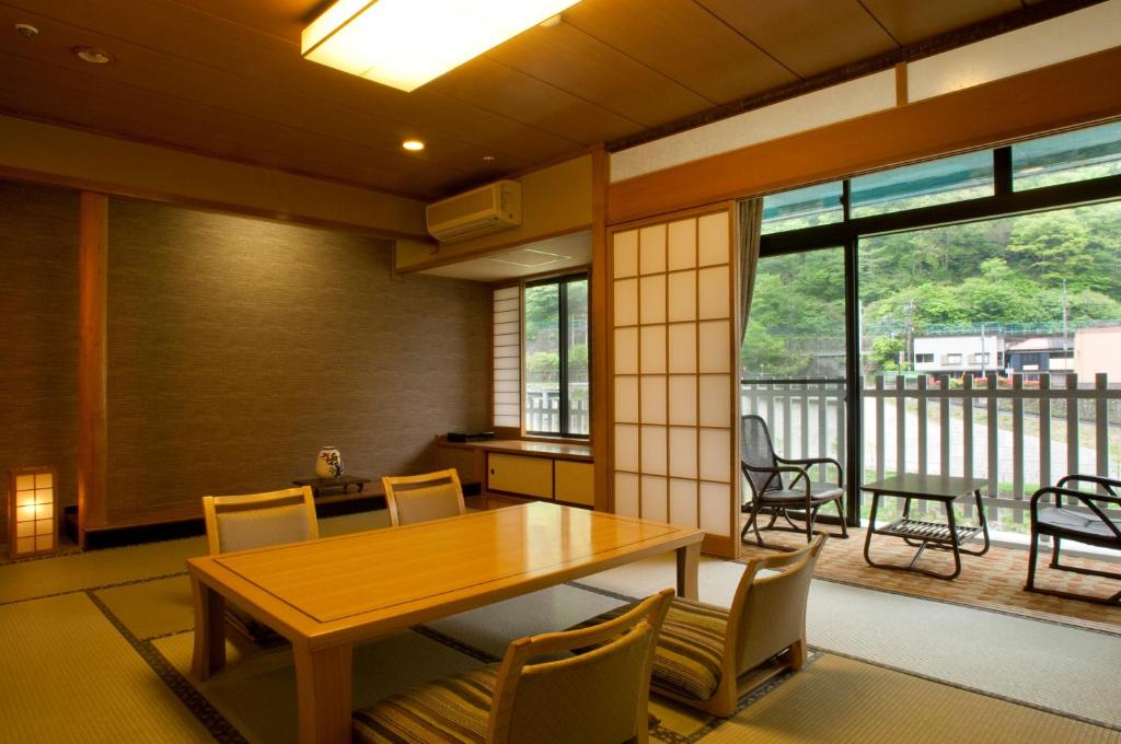 Kinugawa Onsen Hotel ryokan Tochigi Nikko 2