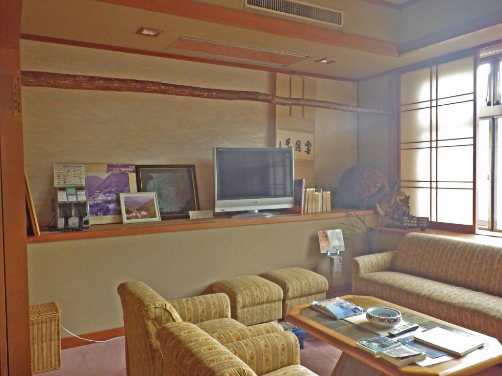 Kosenkaku Yoshinoya ryokan Nara Totsukawa 2