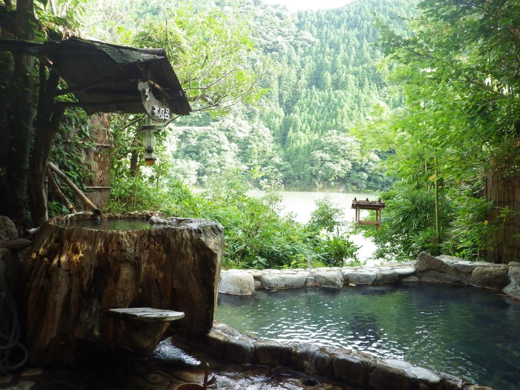 Kosenkaku Yoshinoya ryokan Nara Totsukawa