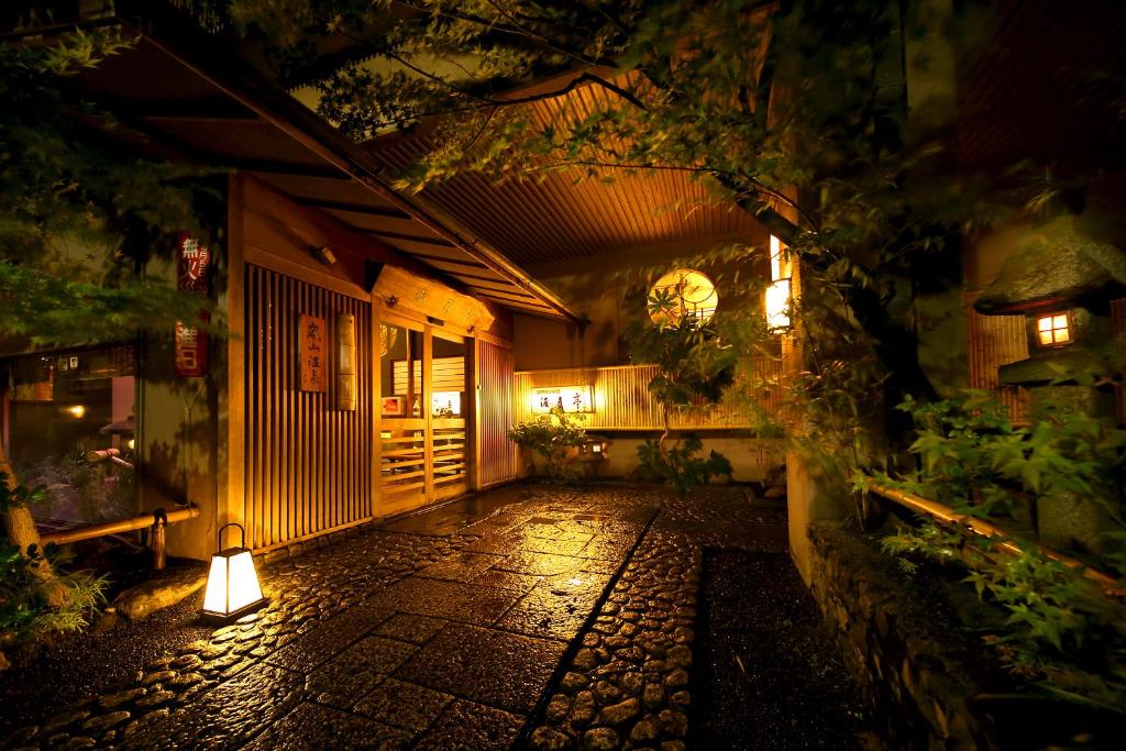 Kyoto Arashiyama Onsen Ryokan Togetsutei ryokan Kyoto Kyoto 4