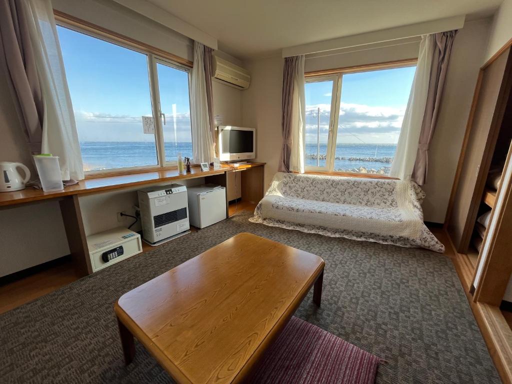 LiVEMAX RESORT Shiretoko Sea Front ryokan Hokkaido Rausu 4