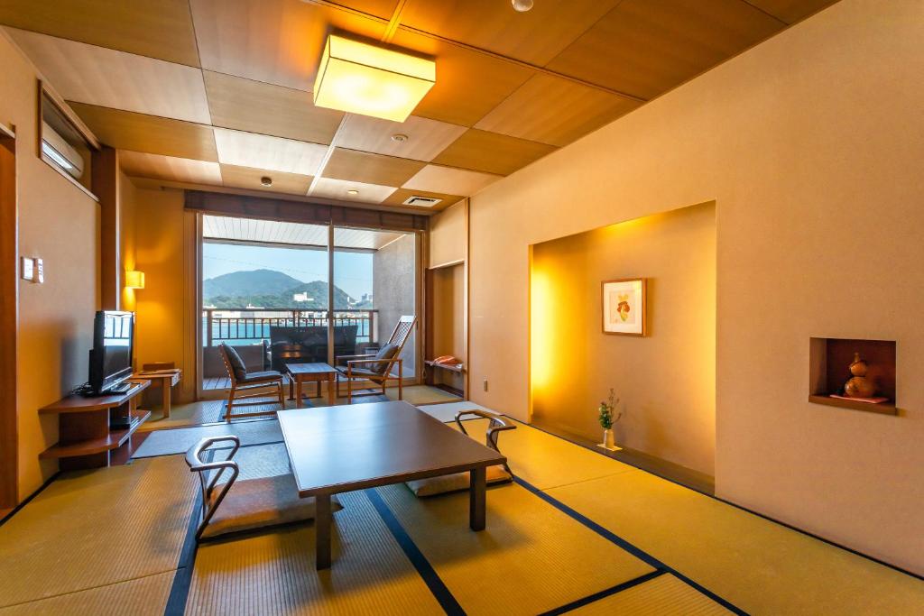 Migiwaya ryokan Shizuoka Yaizu 3