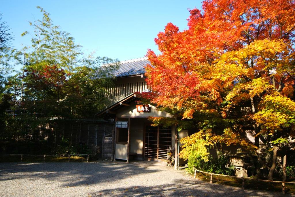 Monjusou Shourotei ryokan Kyoto Miyazu