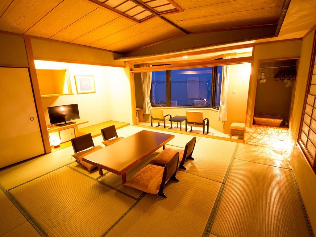 Naruto Grand Hotel Kaigetsu ryokan Tokushima Naruto 3