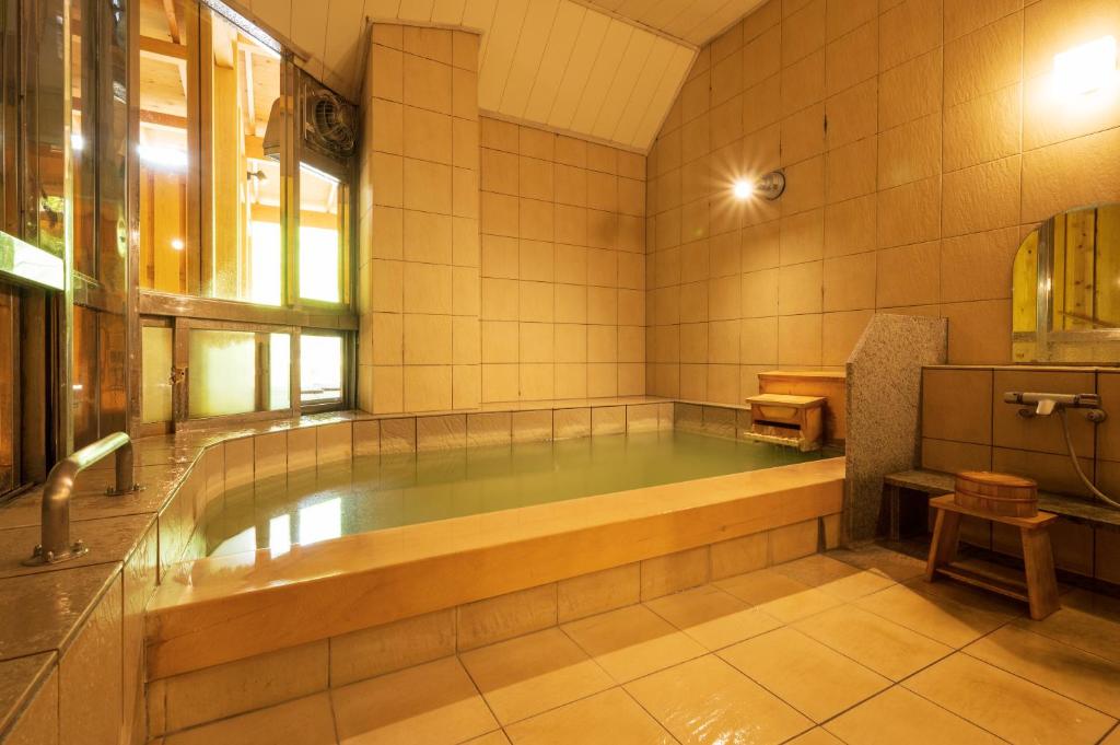 Okunikko Yumoto Onsen Yunomori ryokan Tochigi Nikko 1