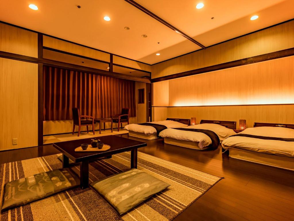 Ooedo Onsen Monogatari Premium Seiunkaku ryokan Fukui Awara 1