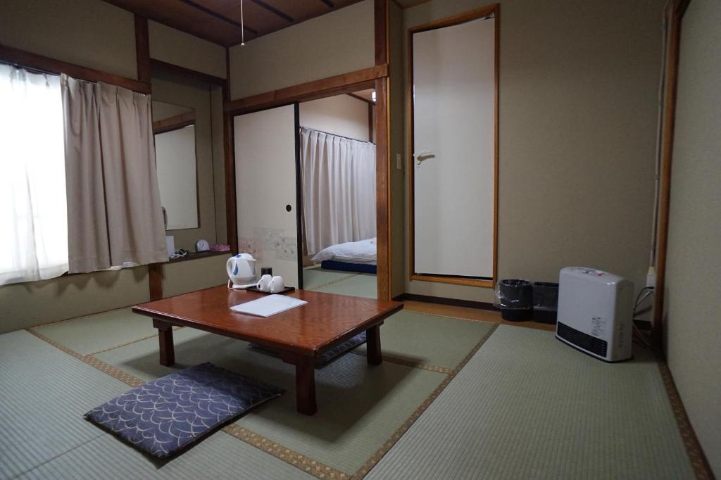 Ryokan Katsutaro ryokan Tokyo Tokyo