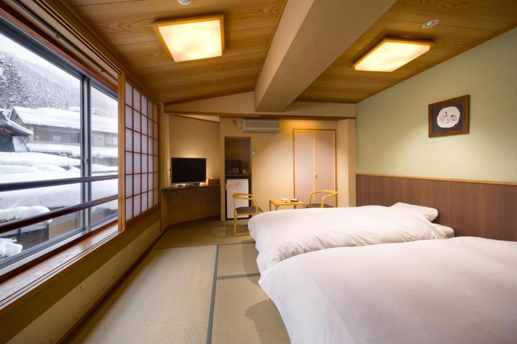 Ryokan Sakaya ryokan Nagano Nozawa Onsen 1