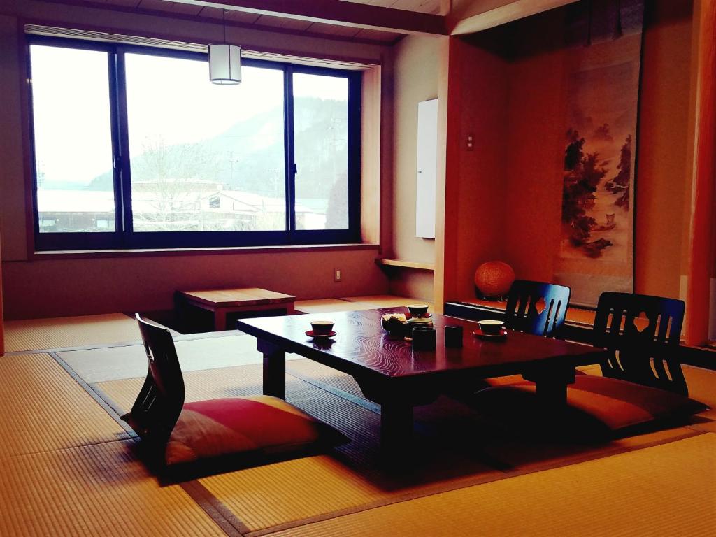 Ryokan Yamakanoyu ryokan Nagano Kiso