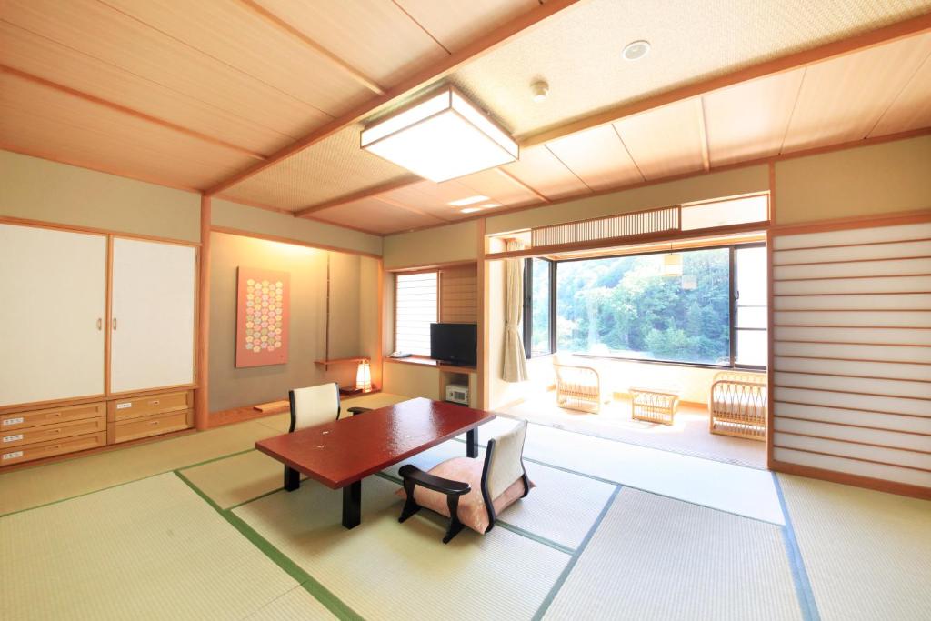 Ryotei Hanayura ryokan Hokkaido Noboribetsu 4