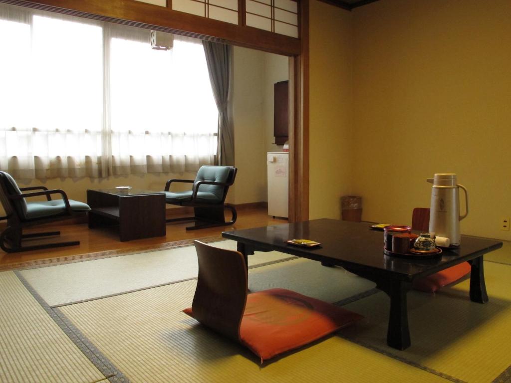 Sakaeya Hotel ryokan Yamagata Tendo 1