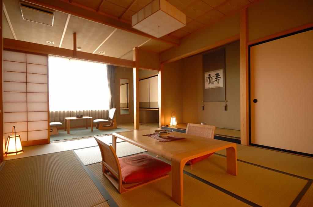 Sakaeya Hotel ryokan Yamagata Tendo 2