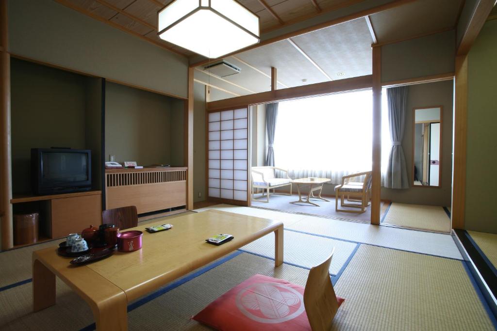 Sakaeya Hotel ryokan Yamagata Tendo 3