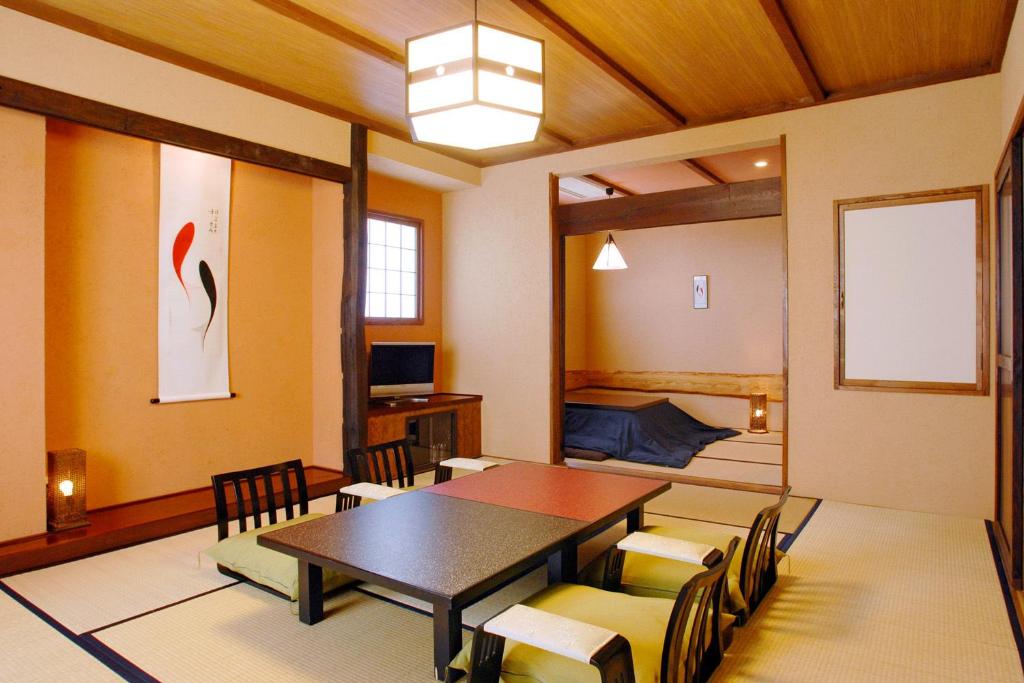 Sawaemon ryokan Nagano Chino 2