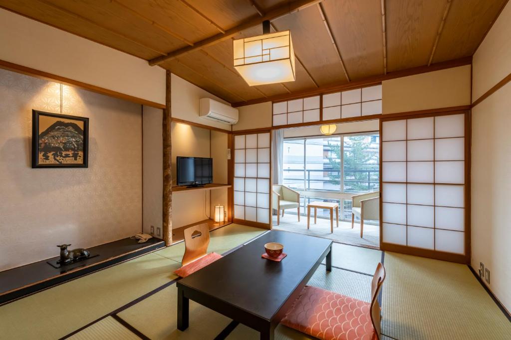 Senkeien Tsukioka Hotel ryokan Yamagata Kaminoyama 3