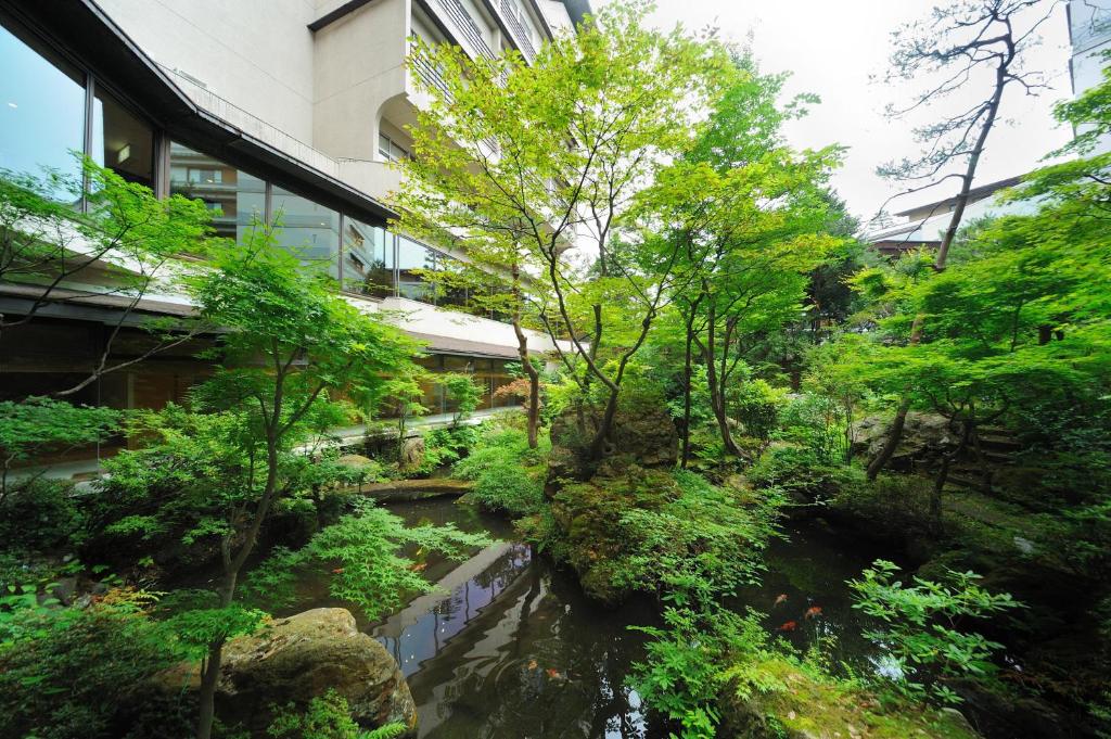 Senkeien Tsukioka Hotel ryokan Yamagata Kaminoyama