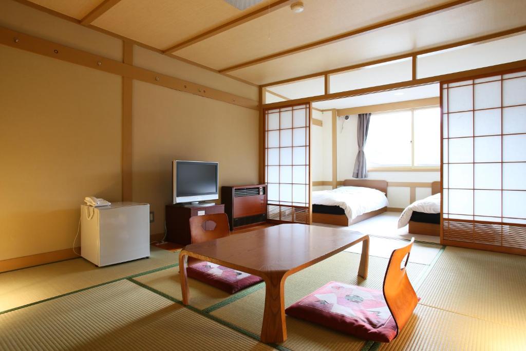 Shiga Palace Hotel ryokan Nagano Yamanouchi 3