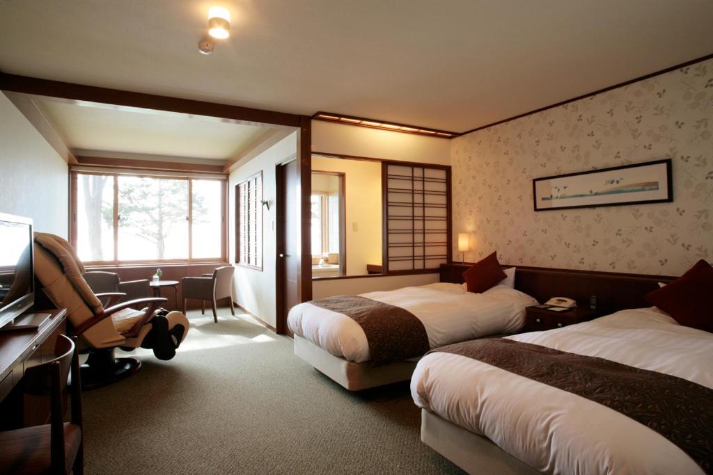 Shikotsuko Onsen Lake Side Villa SUIMEIKAKU Adult Only ryokan Hokkaido Chitose 1