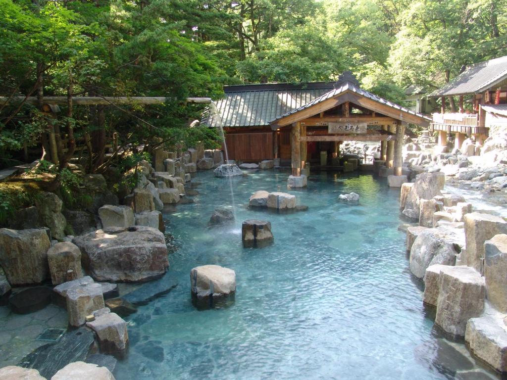 Takaragawa Onsen Ousenkaku ryokan Gunma Minakami 1