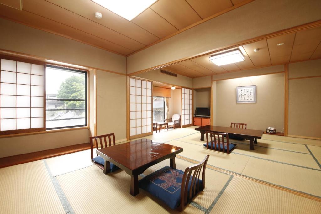 Wakamatsu Honten ryokan Chiba Narita 3