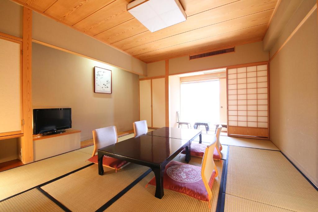 Yorozuya ryokan Nagano Yamanouchi 2