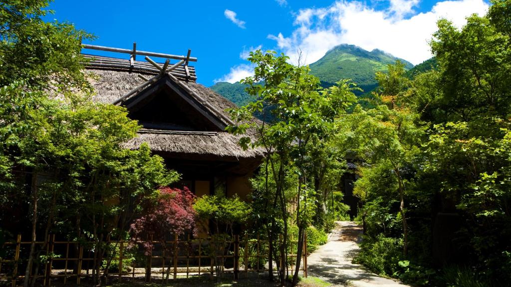 Yufuin Hoteiya ryokan Oita Yufu