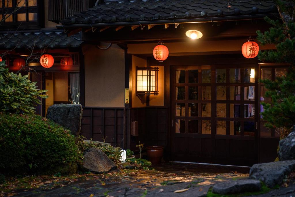 Yunohira Kamiyanagiya ryokan Oita Yufu 4